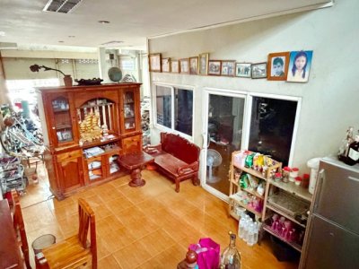 ใกล้โรงเรียนเซนต์แมรี่มหาสารคาม 350 ม. 18 ตร.ว.220 ตร.ม. มหาสารคาม เฉลิมพระเกียรติ ร.9 ให้เช่าห้องแถว 3 ชั้น 1 ห้องนอน 1 ห้องน้ำ - รูปที่ 4