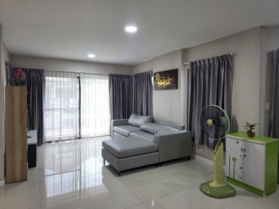 ให้เช่าบ้านเดี่ยว 2 ชั้น 62 ตรว. 3 ห้องนอน หมู่บ้านมัณฑนา เลค วัชรพล ถนนสุขาภิบาล 5  ใกล้สารสาสน์วิเทศสายไหม บ้านสวย เฟอร์ครบ พร้อมอยู่ - รูปที่ 6