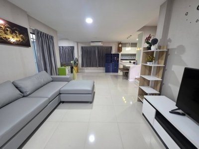 ให้เช่าบ้านเดี่ยว 2 ชั้น 62 ตรว. 3 ห้องนอน หมู่บ้านมัณฑนา เลค วัชรพล ถนนสุขาภิบาล 5  ใกล้สารสาสน์วิเทศสายไหม บ้านสวย เฟอร์ครบ พร้อมอยู่ - รูปที่ 4