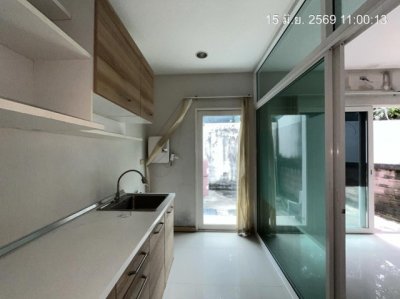 ขายทาวน์โฮม 3 ชั้น กรีนิช รามอินทรา คันนายาว กรุงเทพ - รูปที่ 4