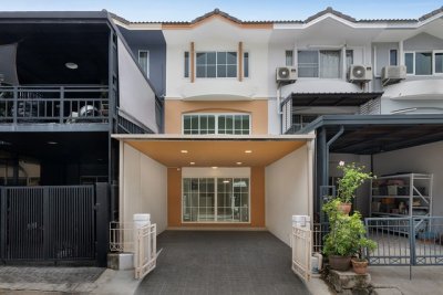 ทาวน์โฮม 3 ชั้น หมู่บ้านศุภาลัยวิลล์ รัตนาธิเบศร์รีโนเวทใหม่