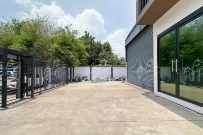 ขาย-ให้เช่า 30,000/เดือน ทาวน์โฮม 3 ชั้น พร้อมโกดังในตัว ทำเล ราชพฤกษ์ – 345 ใกล้แยกบางบัวทอง - รูปที่ 2