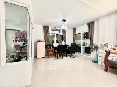 LM26-0094 ขายบ้านแฝด อารมณ์บ้านเดี่ยว มบ.ศุภาลัยเบลล่า รังสิตคลอง2 เนื้อที่ 35.3 ตรว 4 นอน 2 น้ำ มีห้องนอนชี่นล่าง - รูปที่ 3