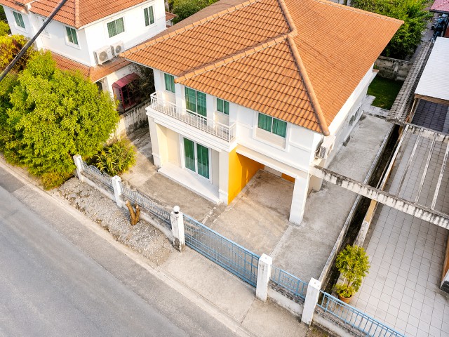 ปัญญาอินทรา  ให้เช่าบ้านเดี่ยว2ชั้น3นอน2น้ำ ซาฟารีเวิลด์ 1.3 กม. 37ตร.ว. 160ตร.ม.คลองสามวา