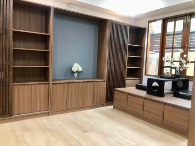 ให้เช่าทาวน์เฮ้าส์ 2 ชั้น รีโนเวทสไตล์ Modern Chinese 180 ตรม. 3 ห้องนอน หมู่บ้านอยู่เจริญ ซอยรัชดา18 ฮวงจุ้ยดี ใกล้ MRT ห้วยขวาง - รูปที่ 3