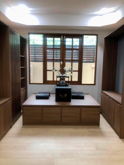 ให้เช่าทาวน์เฮ้าส์ 2 ชั้น รีโนเวทสไตล์ Modern Chinese 180 ตรม. 3 ห้องนอน หมู่บ้านอยู่เจริญ ซอยรัชดา18 ฮวงจุ้ยดี ใกล้ MRT ห้วยขวาง - รูปที่ 4