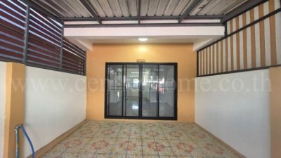 ลดราคา ทาวน์โฮม ฉัตรไพลิน ลาดหลุมแก้ว รีโนเวท พร้อมอยู่ ราคาถูก - รูปที่ 2