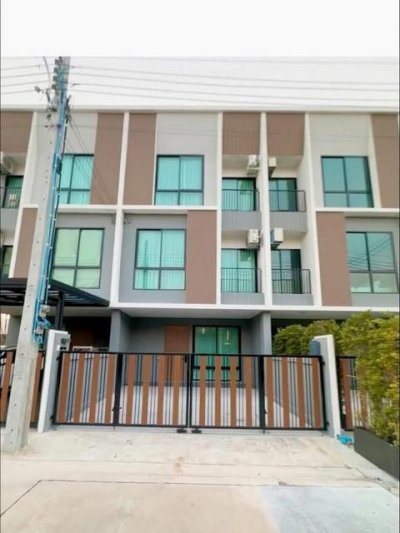 ขายทาวน์โฮม 3 ชั้น 190 ตร.ม. โครงการ Nue connex ดอนเมือง ใกล้รถไฟฟ้า 2 สาย