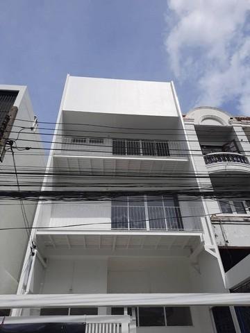 ขายทาวน์โฮม 3 ชั้น 25 ตร.ว. ย่านสุทธิสาร รัชดา ห้วยขวาง ใกล้ MRT สุทธิสาร