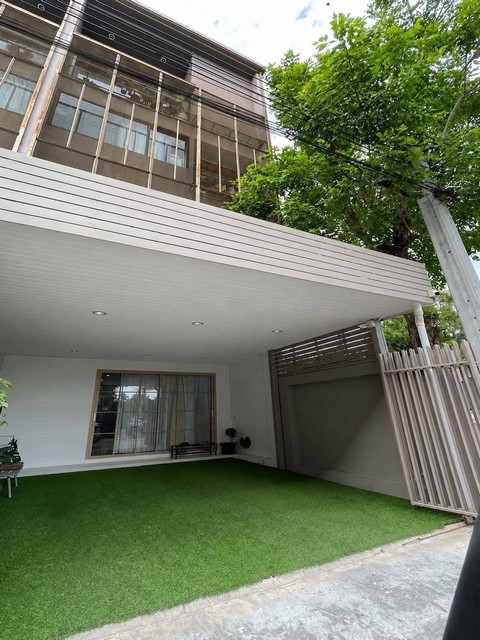 ให้เช่าทาวน์โฮม 3.5 ชั้น เฮ้าส์ นิช แจ้งวัฒนะ-ติวานนท์ Haus Niche heangwattana-Tiwanon บ้านหลังแรก​ เข้าออกสะดวก​​ ใกล้เซนทรัลแจ้งวัฒนะ