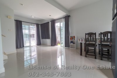 [ให้เช่า] บ้านแฝดใหม่เอี่ยม! เดอะวิลเลจ แจ้งวัฒนะ-ติวานนท์ 3 นอน 2 จอด ทำเลดี พร้อมอยู่ - รูปที่ 4
