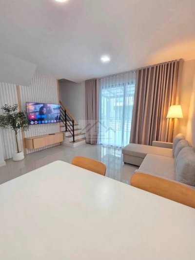 ให้เช่าทาวน์โฮม 2 ชั้น 3 ห้องนอน Pleno สุขุมวิท-บางนา 3 บ้านใหม่แต่งครบ ใกล้เมกะบางนา - รูปที่ 2
