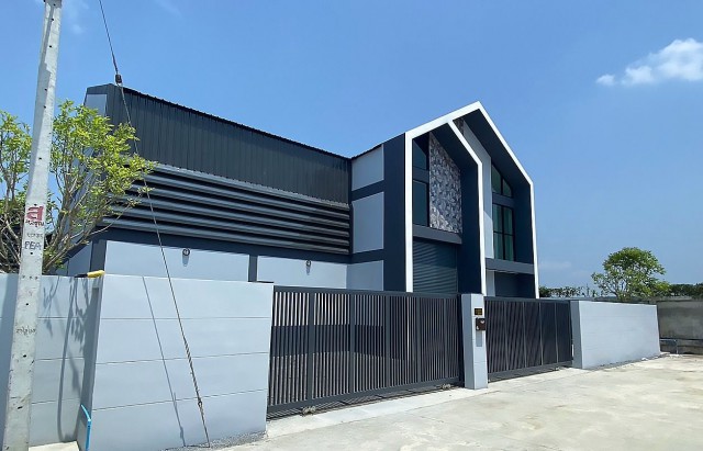 เหมาะสำหรับธุรกิจ คลังสินค้า โรงงานให้เช่าแบบ 3 in 1 โกดัง ออฟฟิศ ใกล้ตลาดนัดสองฝั่งคลอง 1.4 กม.เนื้อที่ 120 ตร.ว.พื้นที่ใช้สอย 282 ตร.ม