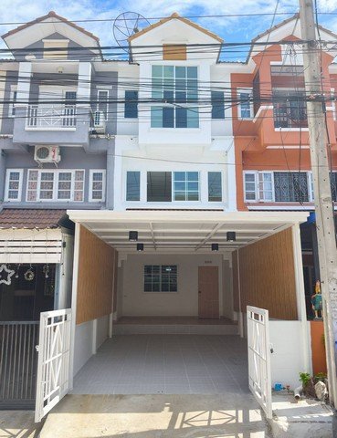 ขายทาวน์เฮ้าส์ 3 ชั้น รีโนเวทใหม่ พร้อมเข้าอยู่  หมู่บ้านลัลลี่วิลล์ 2 (Lally Ville 2) - รูปที่ 2