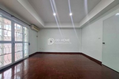ขายหมู่บ้านพาร์คแกลเลอรี่ รัตนาธิเบศร์ รีโนเวทใหม่ทั้งหลัง (DD002480) - รูปที่ 6