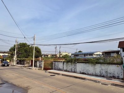ขายที่ดินแปลงมุม 277 ตรว. หมู่บ้านประชานิเวศน์ 2 ซอยสามัคคี 58 ถนนประชาชื่น ใกล้จุดขึ้นลงทางด่วน ** 2 โฉนดแบ่งขายได้ - รูปที่ 3