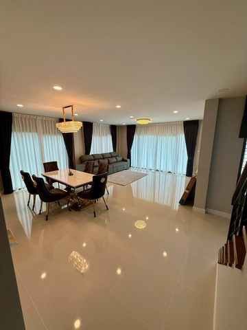 ให้เช่า บ้านเดี่ยว Centro วิภาวดี ขนาด 274 ตร.ม. 4 ห้องนอน 5 ห้องน้ำ ใกล้สนามบินดอนเมือง ใกล้ Clubhouse 99,000/เดือน - รูปที่ 4