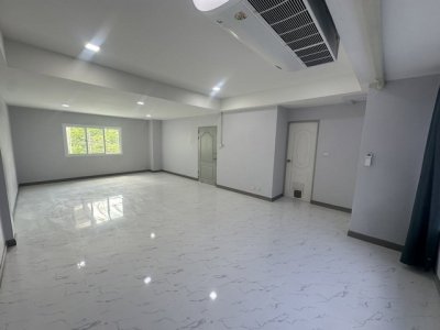 รหัสC7264 ให้เช่าทาวน์โฮม Home Office 4 ชั้น ย่านลาดพร้าว 80 เชื่อมต่อรัชดา เหม่งจ๋าย ใกล้รถไฟฟ้าสถานีลาดพร้าว 83 - รูปที่ 3