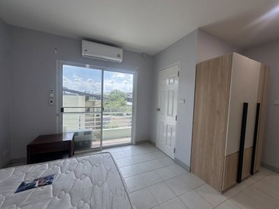 รหัสC7264 ให้เช่าทาวน์โฮม Home Office 4 ชั้น ย่านลาดพร้าว 80 เชื่อมต่อรัชดา เหม่งจ๋าย ใกล้รถไฟฟ้าสถานีลาดพร้าว 83 - รูปที่ 2