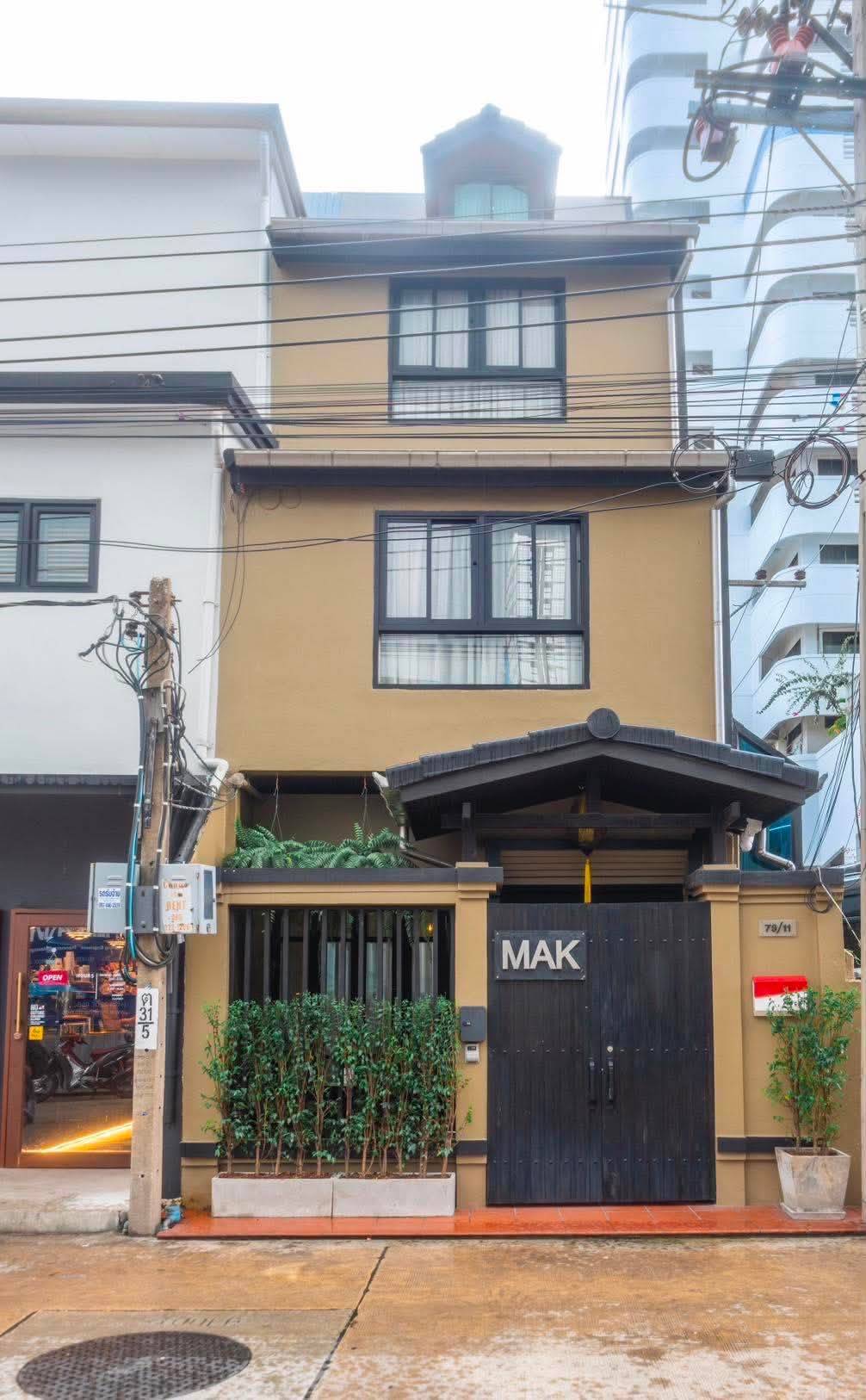 FOR RENT AT A GREAT PRICE!! Beautifully house, Sukhumvit Soi 15, Near BTS Asok and Terminal 21
