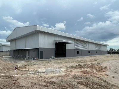 ให้เช่าโรงงานพร้อมใช้งาน 3 ไร่ ไฟฟ้า 250 kVA ทำเลบ้านบึง ชลบุรี รั้วล้อมรอบขอบชิด เดินทางสะดวก - รูปที่ 4
