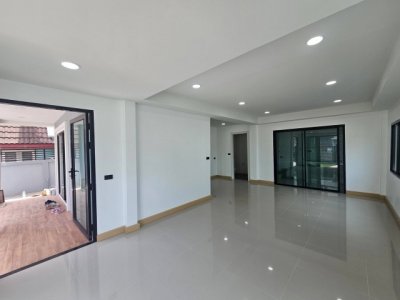 บ้านเดี่ยว ประชาอุทิศ90 ขาย4,990,000 51 ตรว. 3นอน/4น้ำ/1รับแขก/1ครัวจอด2คัน ตกแต่งสวยทั้งหลัง - รูปที่ 5
