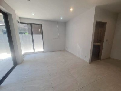 ขายบ้านเดี่ยว Vana Residence กรุงเทพกรีฑา ทำเลดี  ติดต่อผึ้งรติ 061-941-9639 - รูปที่ 5