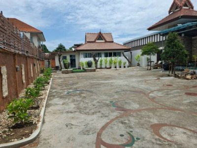 ให้เช่าเกสต์เฮาส์ 6 ห้องนอน ใจกลางเมืองเก่าเชียงใหม่ ใกล้วัดพระสิงห์ 500 ม.