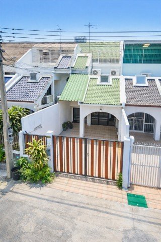 ประชาชื่น1-9 คฤหาสน์นวมตั้ง MRT เตาปูน 500 ม. 3ชั้น 4-5นอน 4น้ำ ใกล้ตลาดสดเตาปูน 800 ม. 32 ตร.ว. 380 ตร.ม