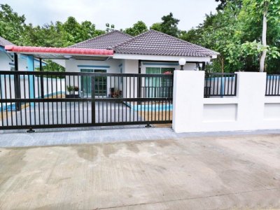 ถูกมาก! บ้านเดี่ยวสร้างใหม่1.69ล้านบาท 72ตรว.3นอน ใกล้ รพ.สันป่าตอง เชียงใหม่ 086-301-6161วัสดุใหม่เอี่ยมทั้งหลัง อยู่ในชุมชน ใกล้ตลาด