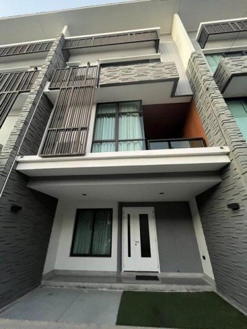 HR 10349 ให้เช่าทาวน์โฮม 3 ชั้น โครงการ เพล็กซ์ เรสซิเดนซ์ นวมินทร์ 111 ใกล้โรงเรียนเลิศหล้า เกษตรนวมินทร์