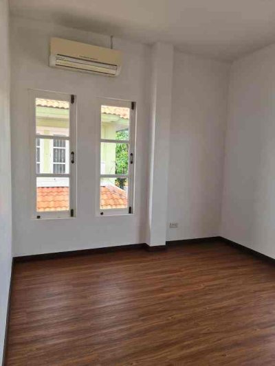 ขายด่วนบ้านเดี่ยว 2 ชั้น รีโนเวทใหม่ทั้งหลัง หมู่บ้านกฤษณาเฮ้าส์ อ.บางเสาธง จ.สมุทรปราการ (เจ้าของขายเอง) - รูปที่ 8