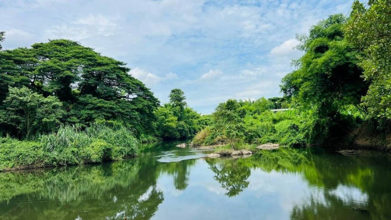 ขายที่ดินติดแม่น้ำนครนายก ล่องแก่งได้ บรรยากาศธรรมชาติ วิวเขา เริ่มต้นเพียง 5 ล้านบาทเท่านั้น ต.สาริกา อ.เมืองนครนายก