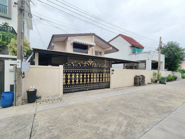 ให้เช่าบ้านเดี่ยว 2 ชั้น 76 ตร.วา 4 ห้องนอน ประชาราษฎร์บำเพ็ญ24 ย่านห้วยขวาง รัชดา เหม่งจ๋าย ใกล้ Mrt ห้วยขวาง