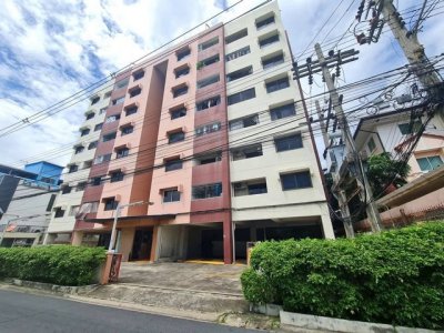 ขายคอนโด 2 ห้องนอน พร้อมผู้เช่า โครงการ Baan Kritsadakorn (บ้านกฤษกร) ทำเลลาดพร้าว 124 ใกล้รถไฟฟ้าสายสีเหลือง เพียง 500 เมตร - รูปที่ 2