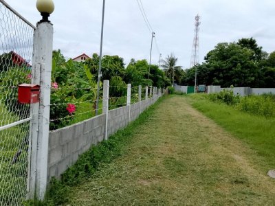 ขายบ้านพร้อมที่ดินใกล้ถนนเส้นร้อยเอ็ด-มหาสารคาม อำเภอศรีสมเด็จ จังหวัดร้อยเอ็ด เนื้อที่รวม 1 ไร่ 1 งาน 99 ตารางวา - รูปที่ 4