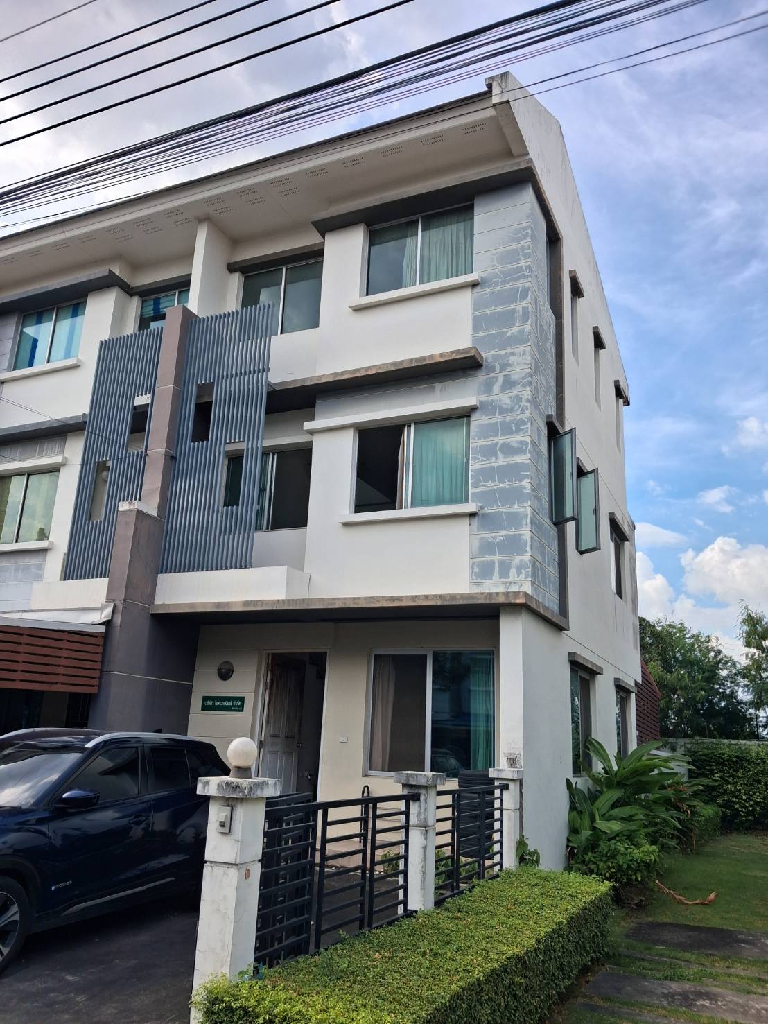 ทาวน์พลัส เทพารักษ์ 3 ชั้น 3 ห้องน้ำ ห้องมุม 2.67 ล้านบาท