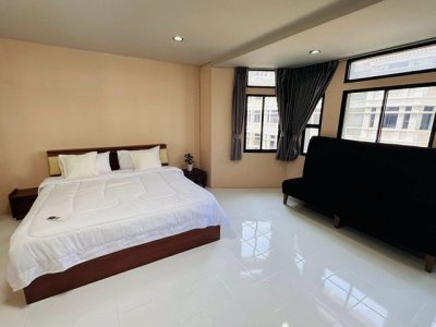 ให้เช่าทาวน์โฮม 4 ชั้น 350 ตรม 4 ห้องนอน หมู่บ้านชิชาคาสเซิล สุขุมวิท 31 หลังมศว.ประสานมิตร - รูปที่ 4