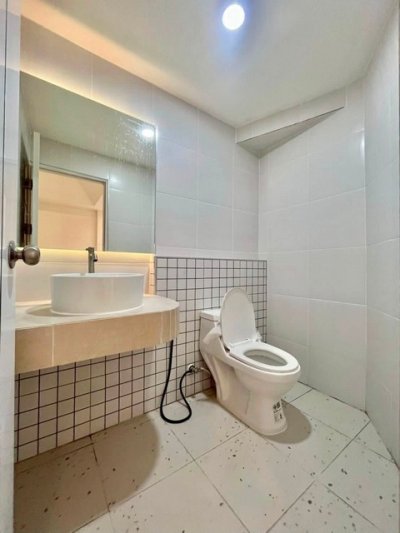 ขายทาวน์โฮม 3 ชั้น 4 ห้องนอน โครงการ นันทนา การ์เด้นท์ แจ้งวัฒนะ-ปากเกร็ด รีโนเวทใหม่ทั้งหลัง ตรงข้ามเซ็นทรัลแจ้งวัฒนะ ใกล้ MRT สีชมพู - รูปที่ 2
