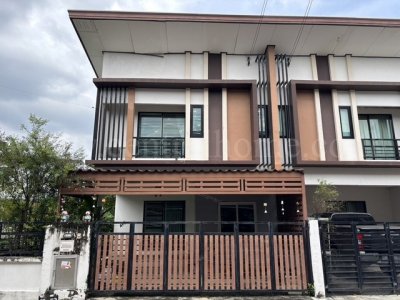 จองด่วน ทาวน์เฮ้าส์ บ้านฟ้ากรีนเนอรี่ ปิ่นเกล้า - สาย 5 หลังมุม ติดถนนบรมราชชนนี 