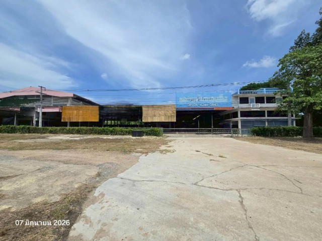 ขายโกดัง พิจิตร ถนน สายพิษณุโลก-นครสวรรค์ ตำบลบ้านนา อำเภอวชิรบารมี