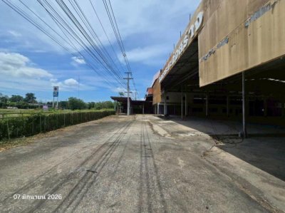 ขายโกดัง พิจิตร ถนน สายพิษณุโลก-นครสวรรค์ ตำบลบ้านนา อำเภอวชิรบารมี - รูปที่ 2