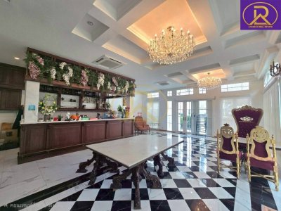 ขายบ้านสวยหรู เหมาะพักอาศัย หรือทำธุรกิจ ติดถนนพระยาสัจจา-คีรี ใกล้ตลาดไฟฟ้า  ต.เสม็ด อ.เมืองชลบุรี จ.ชลบุรี - รูปที่ 3