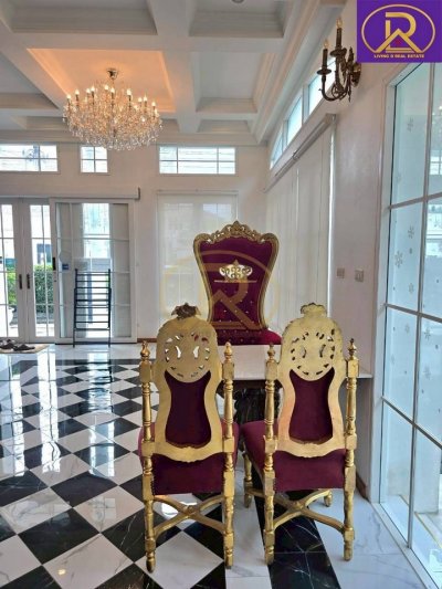 ขายบ้านสวยหรู เหมาะพักอาศัย หรือทำธุรกิจ ติดถนนพระยาสัจจา-คีรี ใกล้ตลาดไฟฟ้า  ต.เสม็ด อ.เมืองชลบุรี จ.ชลบุรี - รูปที่ 2