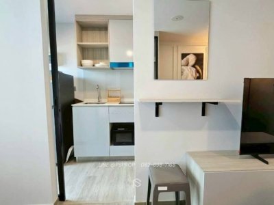 คอนโดเช่าบางเเสน ใกล้ ม.บูรพา ห้องสวยเดินทางง่าย Kave Universe Bangsaen (เคฟ ยูนิเวิร์ส บางแสน)เฟอร์นิเจอร์ & เครื่องใช้ไฟฟ้าครบCR0547 - รูปที่ 3