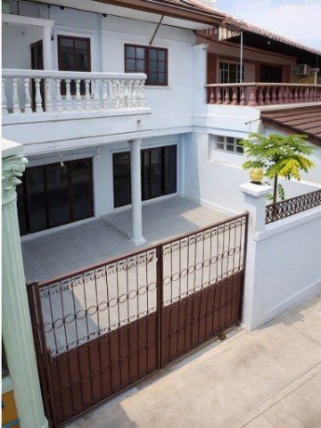 260930centanvsic ให้เช่า ทาวน์เฮ้าส์ เซ็นทรัล พระราม 2 2.1กม. 25 ตร.วา. เอกชัย พระราม2 30-40 วัดสีสุก 959ม. ทาวน์เฮ้าส์ 2 ชั้น 2 นอน 2 น้ำ - รูปที่ 3