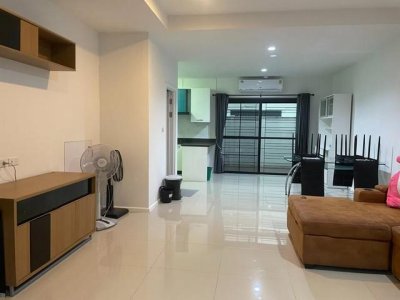 ให้เช่าทาวน์โฮม 3 ชั้น 22 ตร.ว. โครงการ Plex Residence Nawamin 111 ใกล้ รร.เลิศหล้า - รูปที่ 2