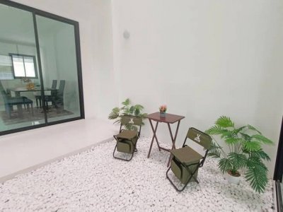 ขายพรีเมียมทาวน์โฮม 3 ชั้น 4 ห้องนอน สร้างใหม่สไตล์ Modern Classic ลาซาล 32 สุขุมวิท 105 ใกล้โรงเรียนบางกอกพัฒนา - รูปที่ 6