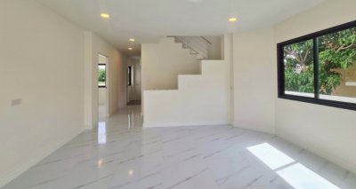 บ้านเดี่ยวพื้นที่ใหญ่ 53.2 ตร.ว. ทำเลบางบัวทอง พร้อมอยู่! - รูปที่ 3