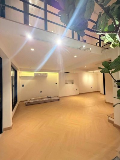 ขายทาวน์โฮม 2 ชั้น Modern Minimal ลาดพร้าว 41 พร้อมช่องแสงขนาดใหญ่ Courtyard กลางบ้าน รับแสงธรรมชาติ - รูปที่ 5
